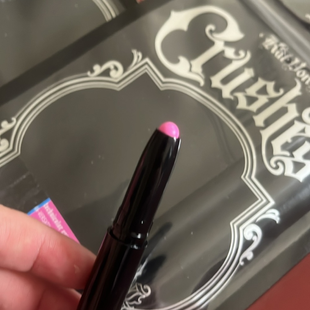 KVD Bubblegum Pink Pigment Stick Crayon Full Size .05 oz